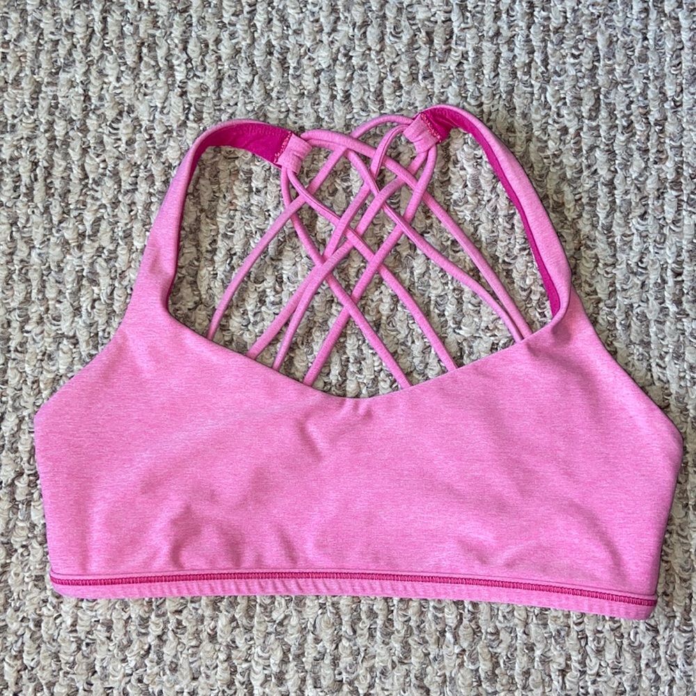 lululemon “free to be” sports bra size 8
